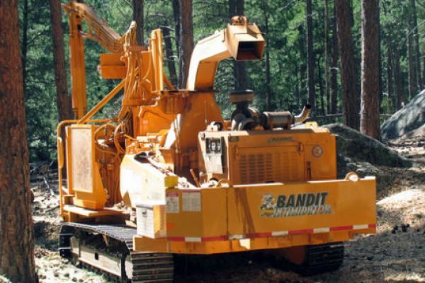 Bandit Industries INTIMIDATOR™ 19XP - TRACK  DRUM STYLE HAND-FED CHIPPER for sale at Rippeon Equipment Co., Maryland