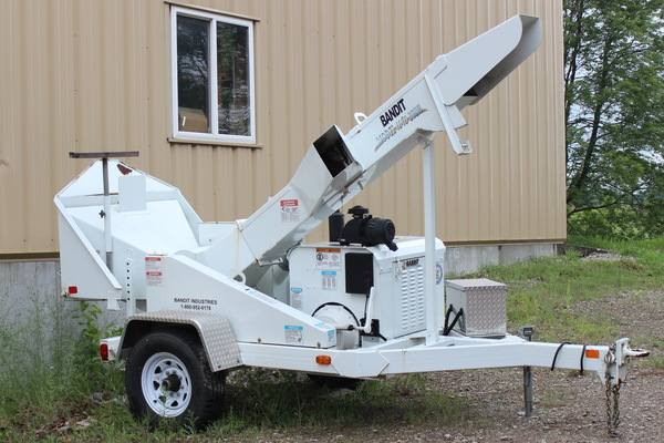 Bandit Industries | Hand-Fed Chippers | 1690 SERIES for sale at Rippeon Equipment Co., Maryland