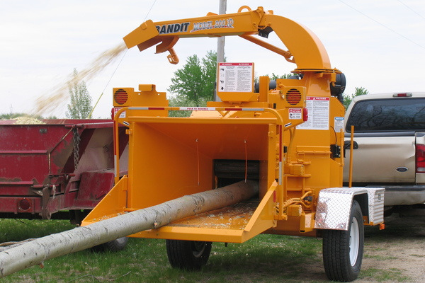 Bandit Industries | Hand-Fed Chippers | 200XP SERIES for sale at Rippeon Equipment Co., Maryland